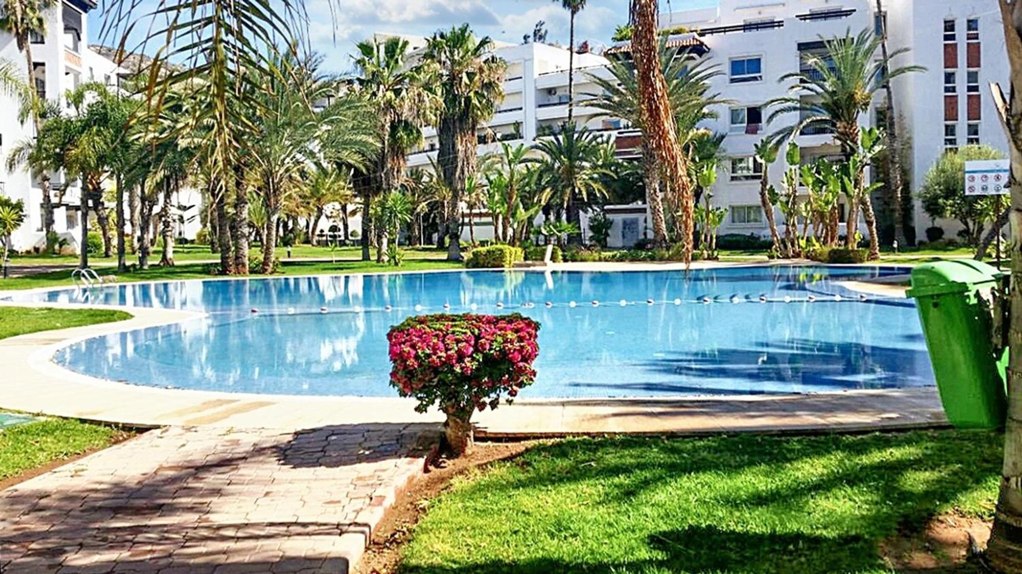 Apartment Charming With Shared Pool